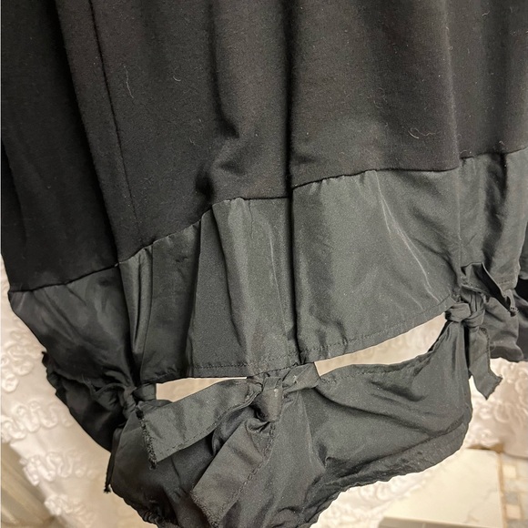 NWT. LUUKAA long black dress with taffeta around the bottom size 7 - Picture 3 of 5